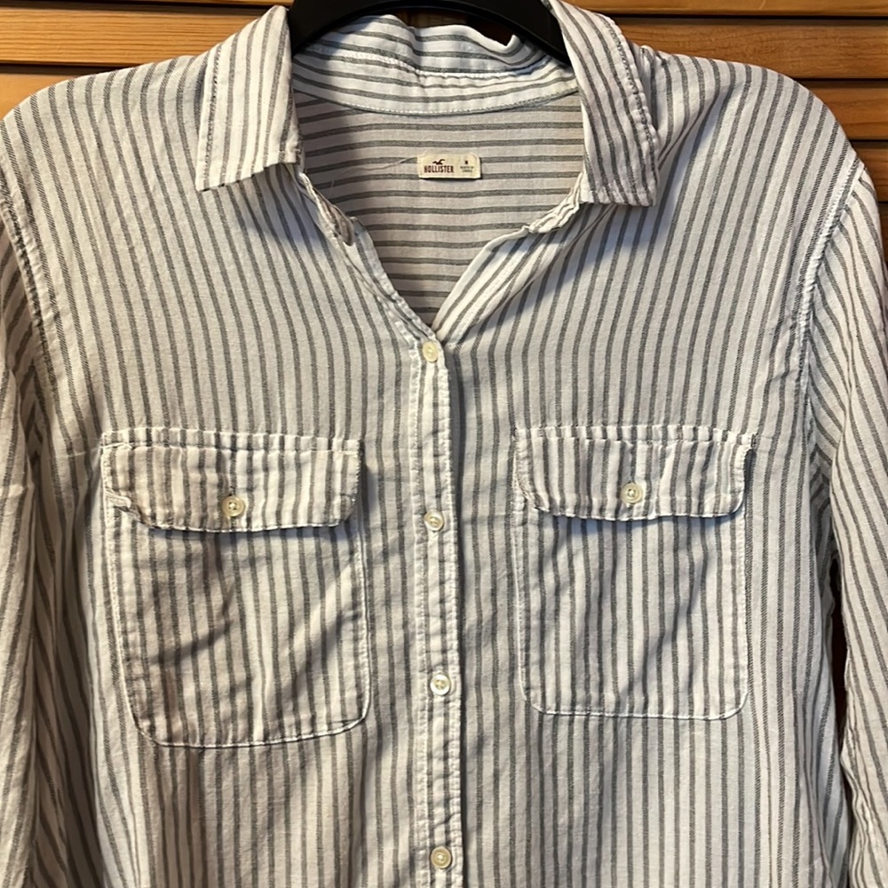 Hollister Button Up LS Shirt - Picture 3 of 4